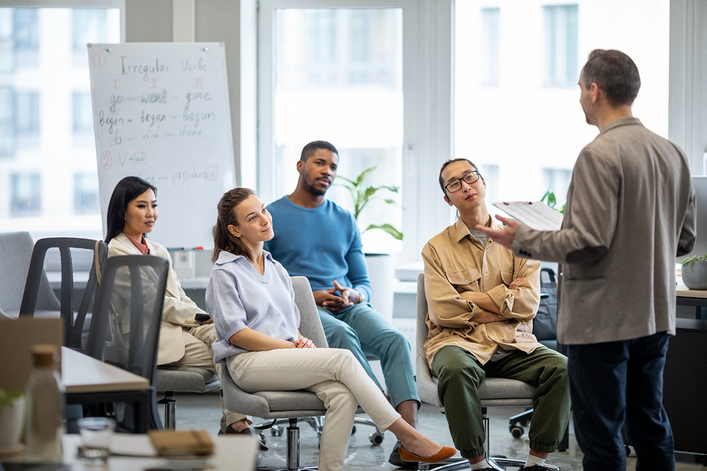 Leadership coaching session focused on self awareness, behavioral execution, relational mastery, and sustained performance with Pinnacle Paths.